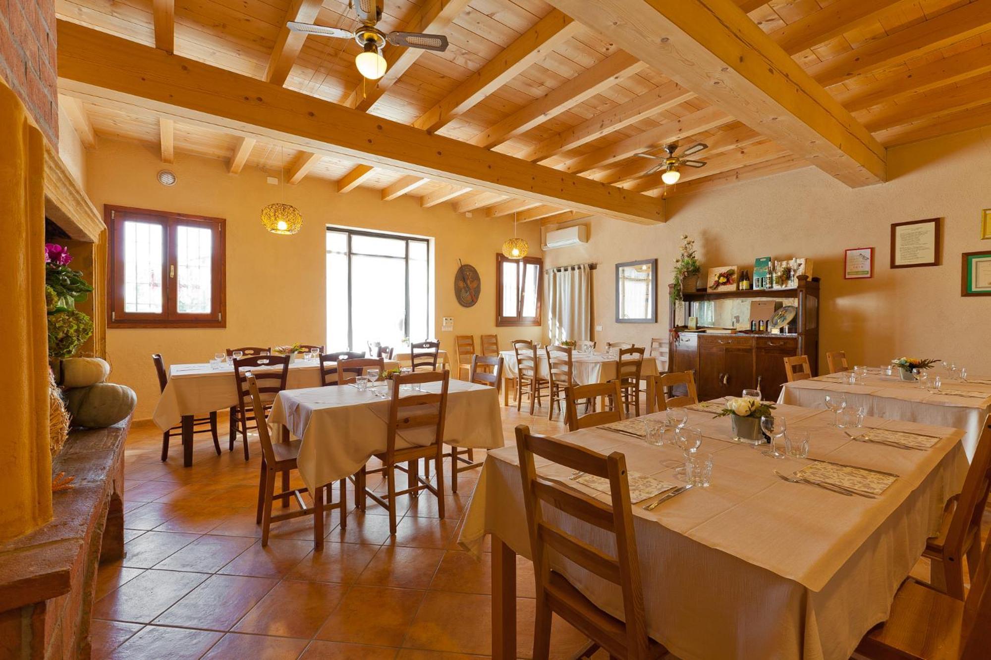 Agriturismo Con Cucina Tipica Nuova Scardua Cavriana Exteriör bild